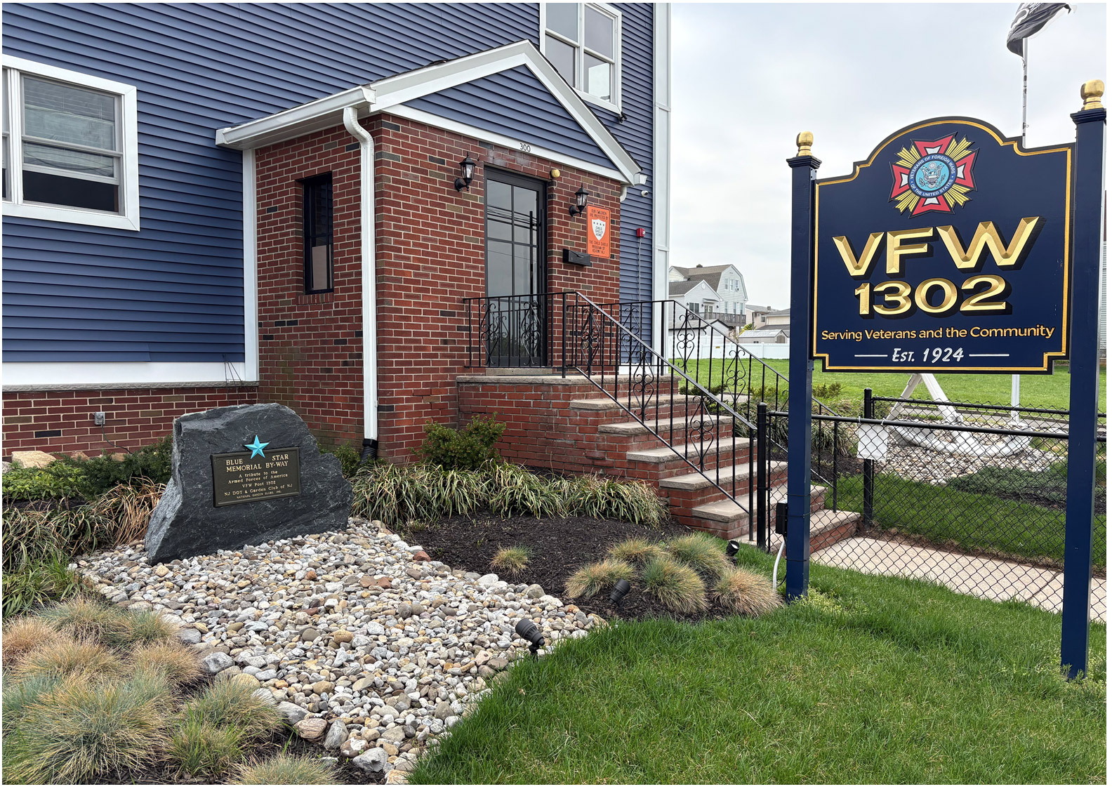 blue star outside of the VFW